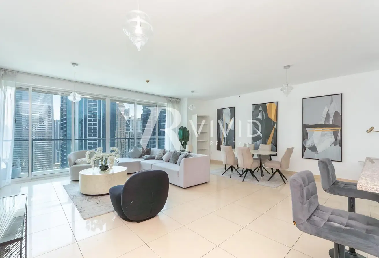 Furnished | Luxury Living | Panoramic Lake View
