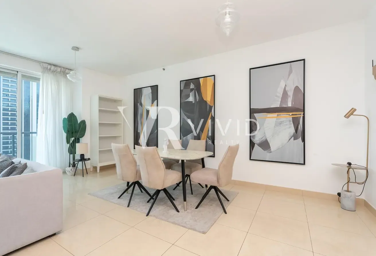 Furnished | Luxury Living | Panoramic Lake View