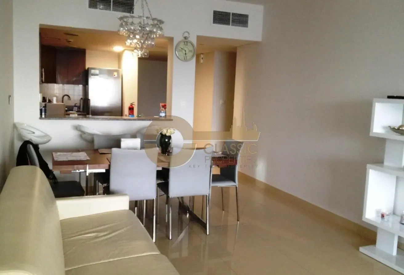 FULLY FURNISHED 1 BED APARTMENT | LAKE VIEW