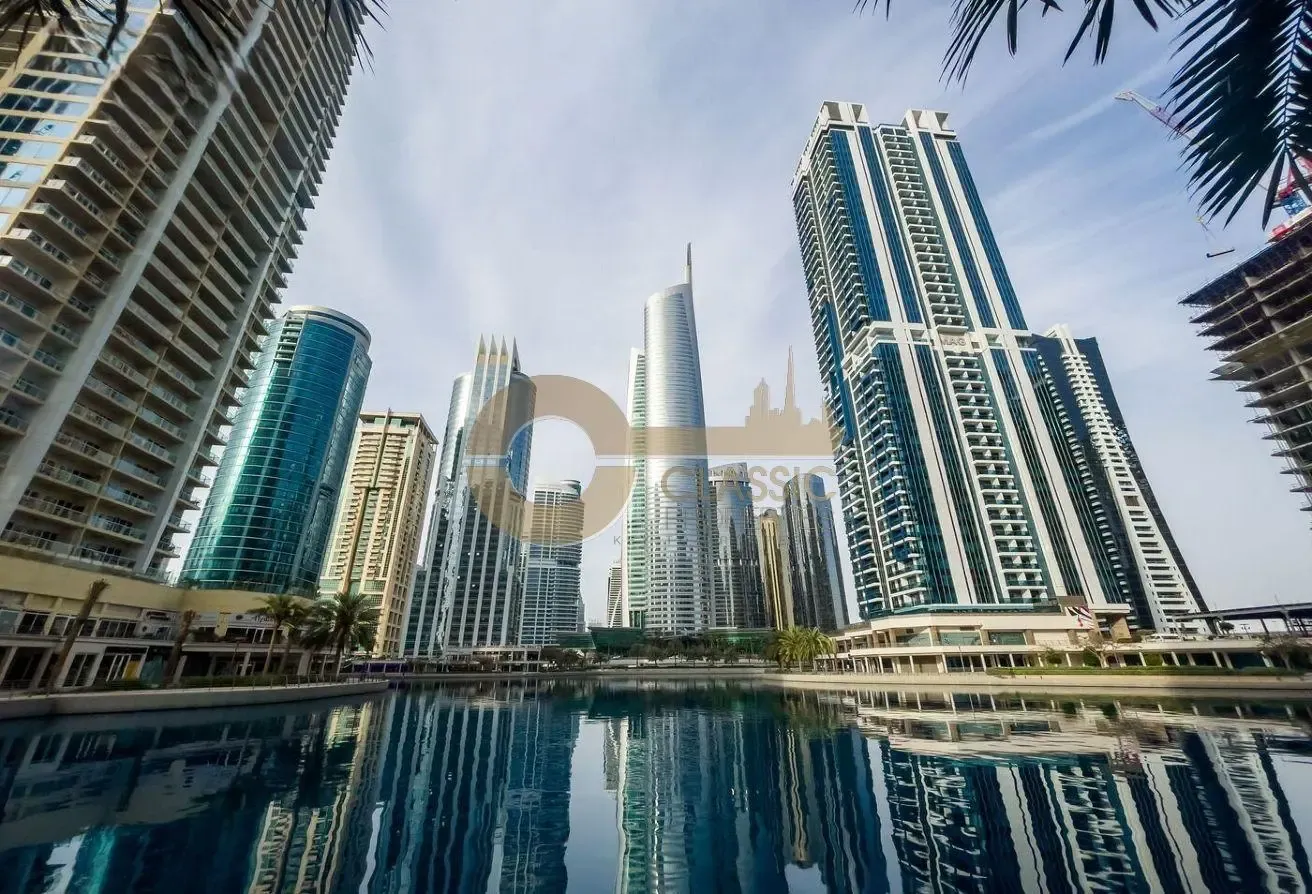 FULLY FURNISHED 1 BED APARTMENT | LAKE VIEW