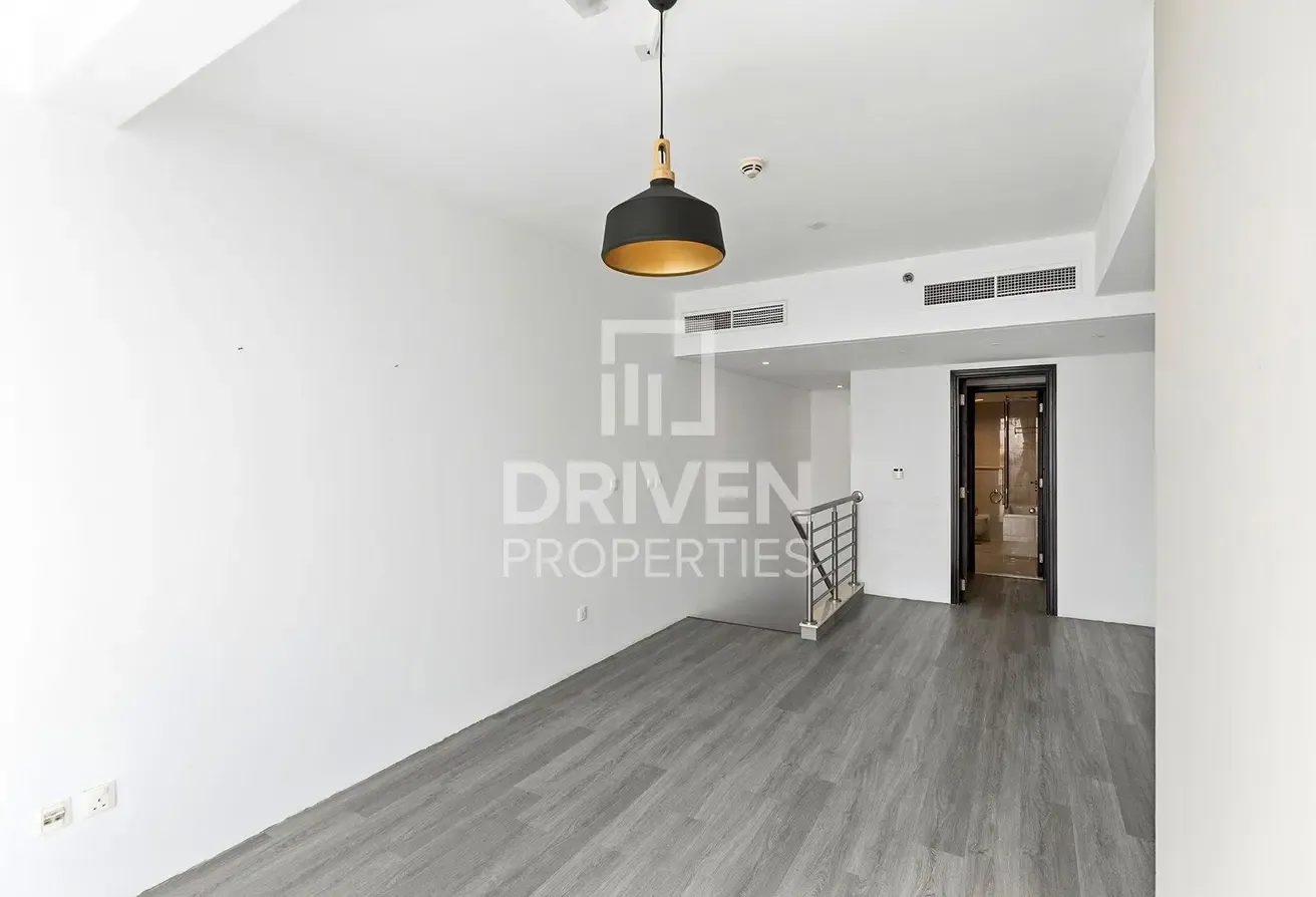 Ready to move in | High floor | Prime Location