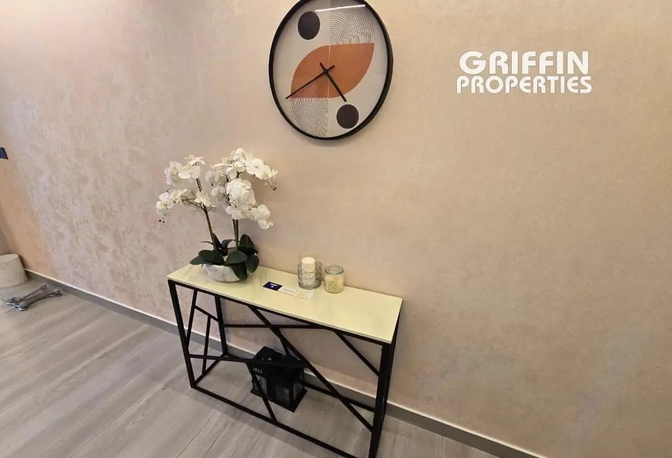 Luxury Upgraded | Studio | Lake View | Furnished