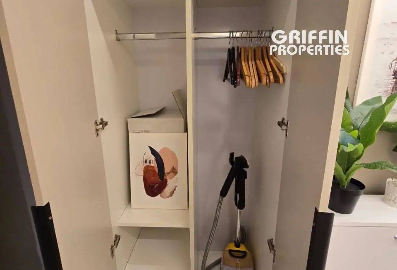 Luxury Upgraded | Studio | Lake View | Furnished