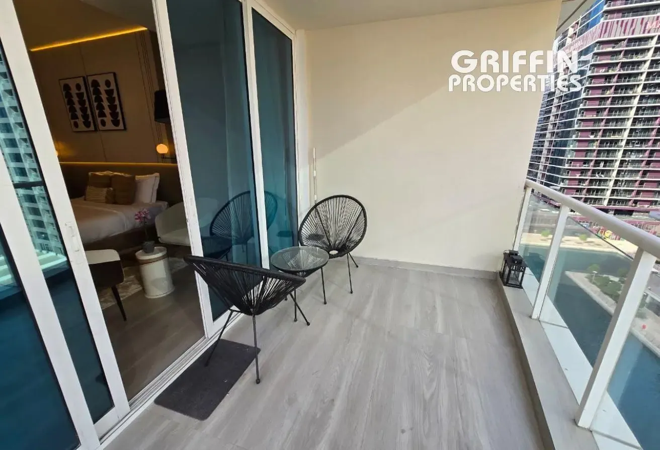 Luxury Upgraded | Studio | Lake View | Furnished