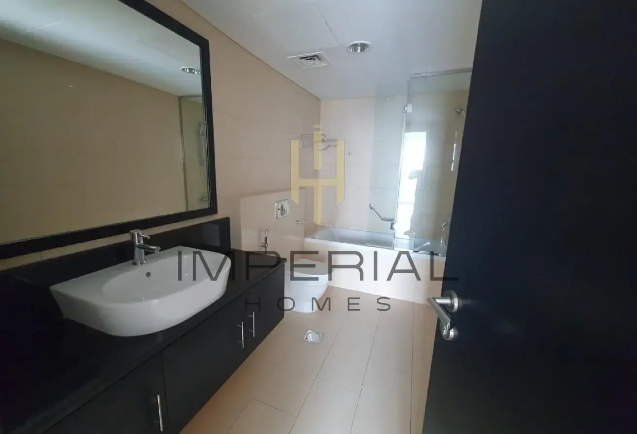 Corner Unit | Lake View | 1994sqft | Balcony @155k