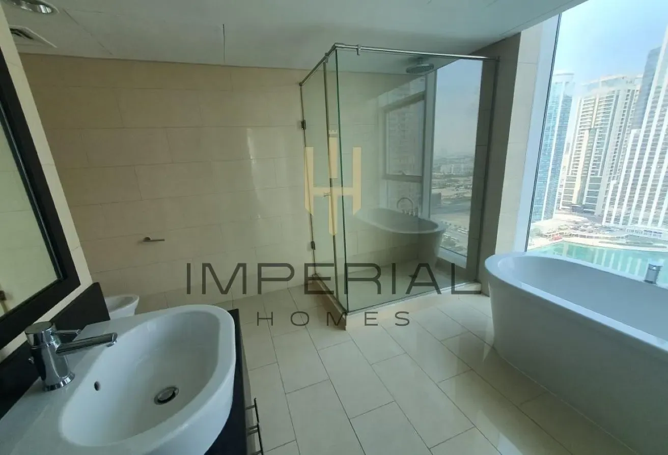 Corner Unit | Lake View | 1994sqft | Balcony @155k