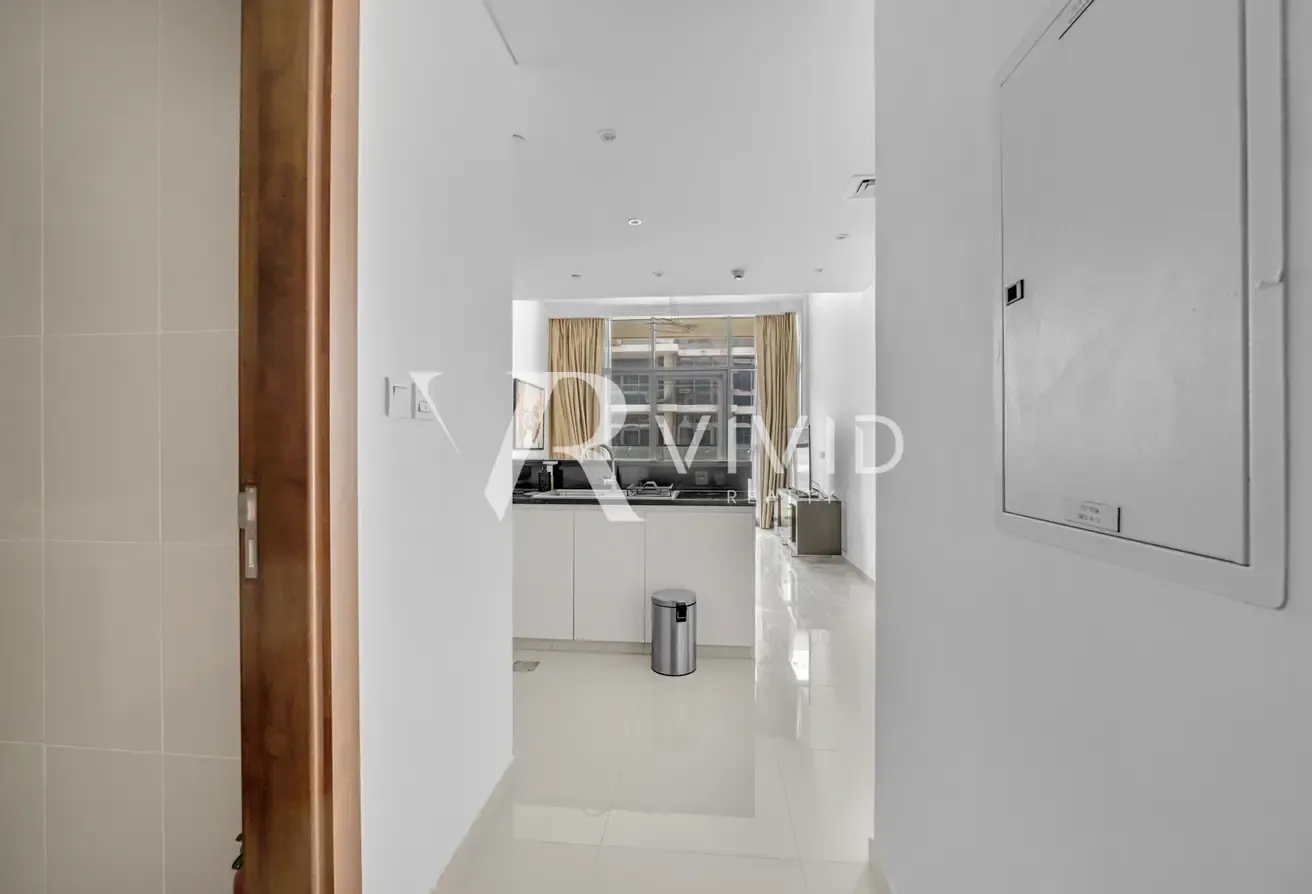 Golf View | Spacious 1BR | Vacant | Best Value
