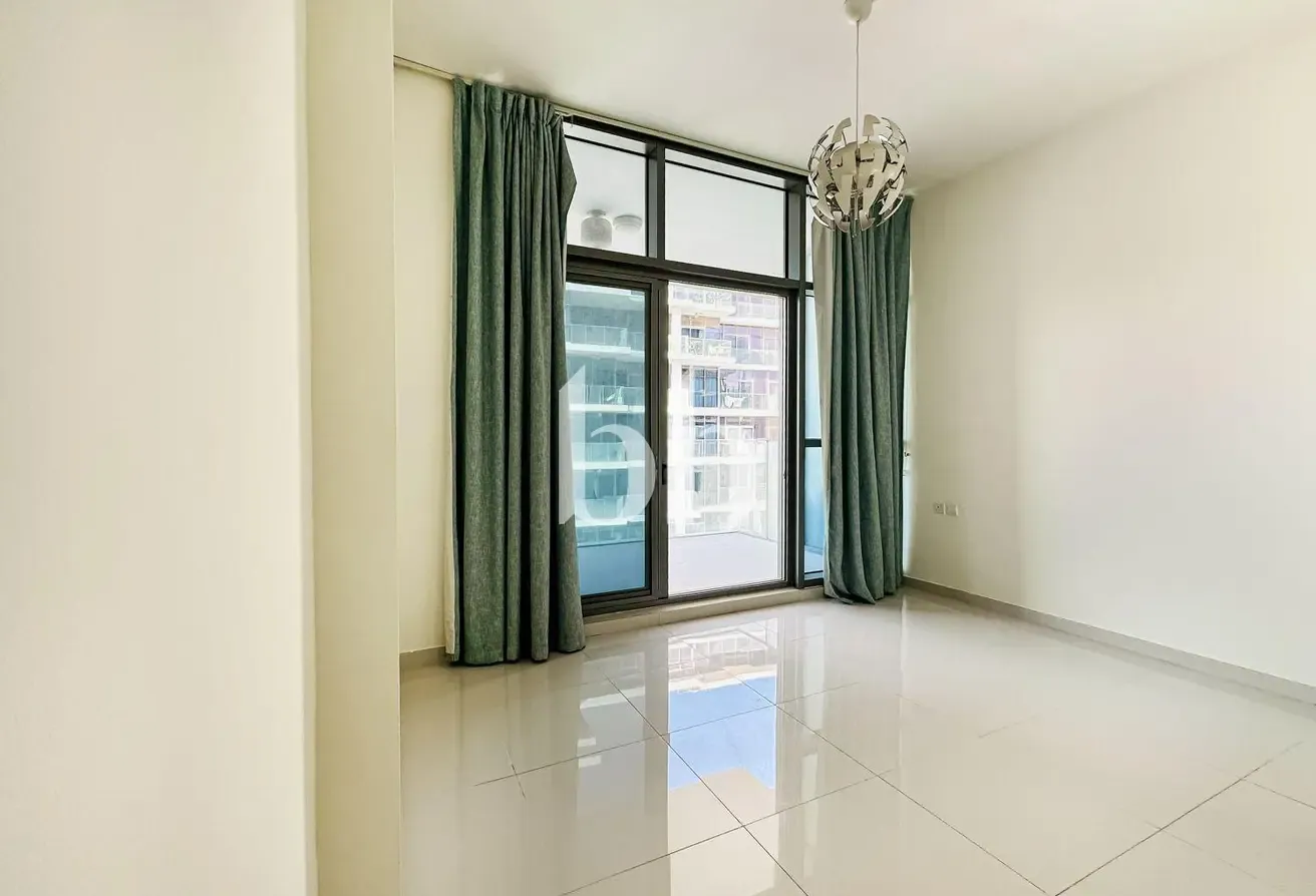 Mid Floor | Vacant | Unfurnished |  Managed