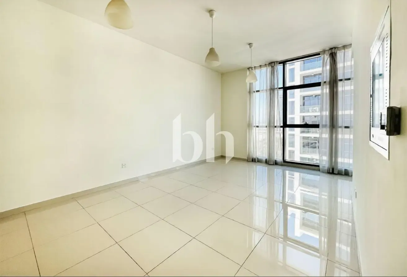 Mid Floor | Vacant | Unfurnished |  Managed