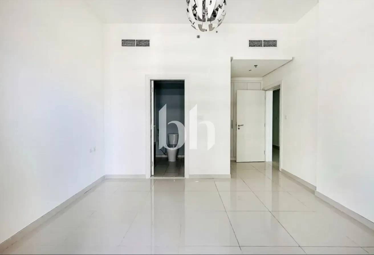 Mid Floor | Vacant | Unfurnished |  Managed