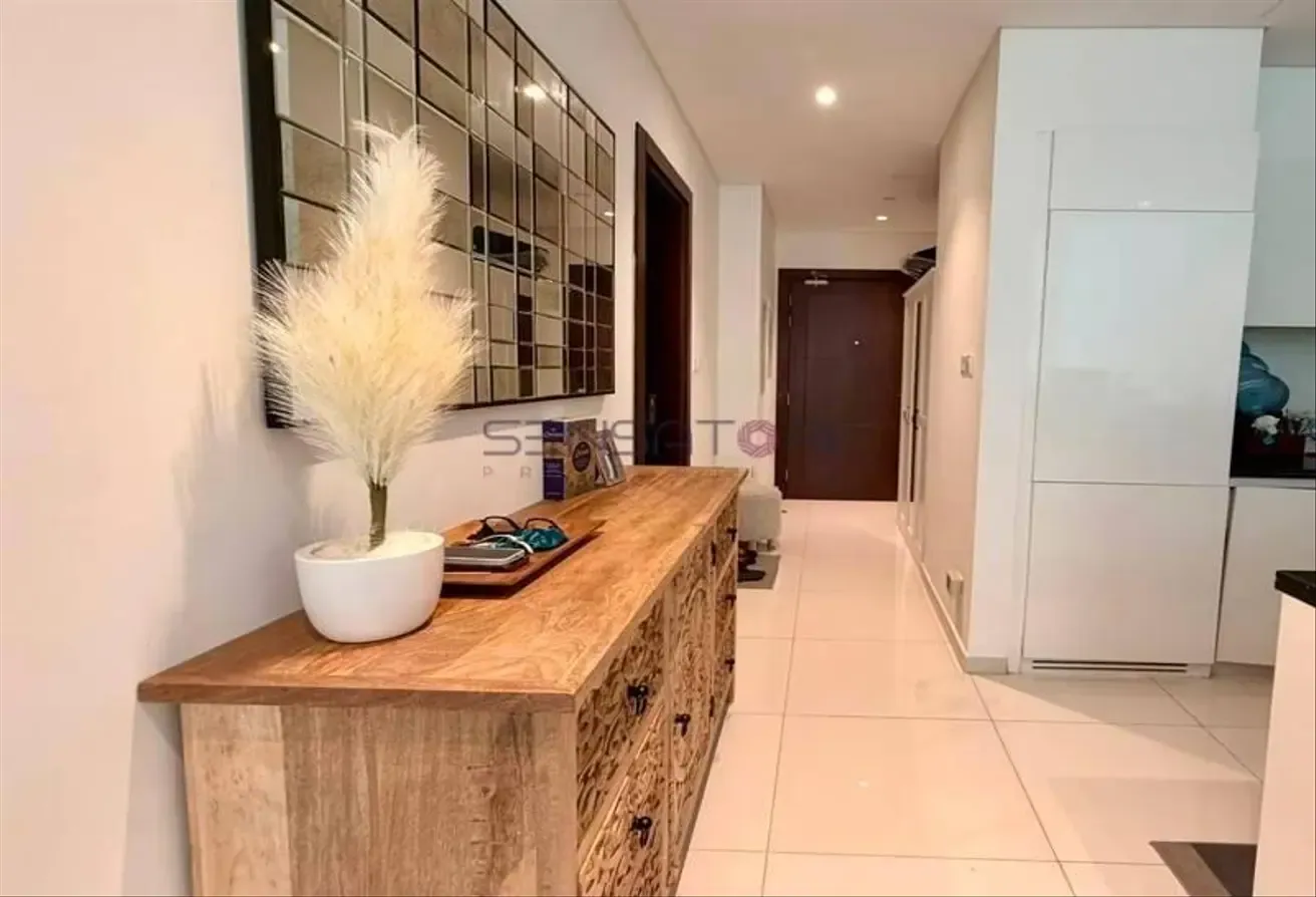 IDEAL HOME FUNRISHED | LOW FLOOR | MODERN LIVING |