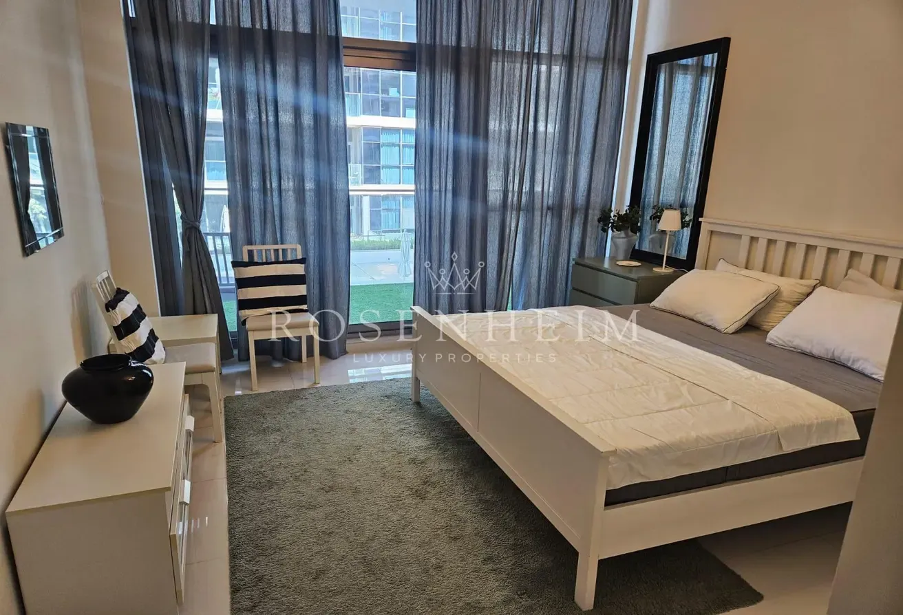 Open Living Area  | Pool and Golf View | Furnished