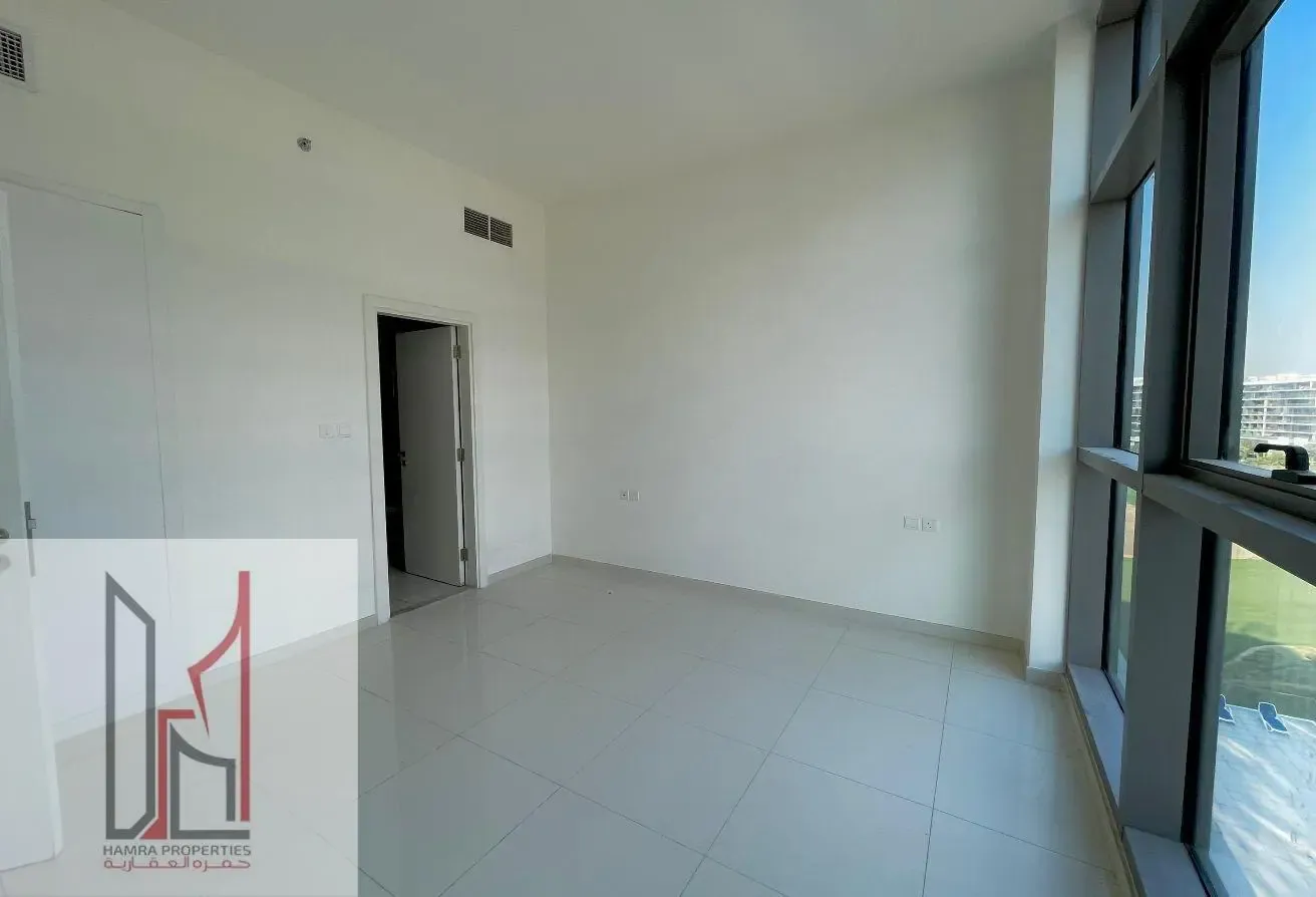Well maintained | Golf View | Spacious | 1 Bed