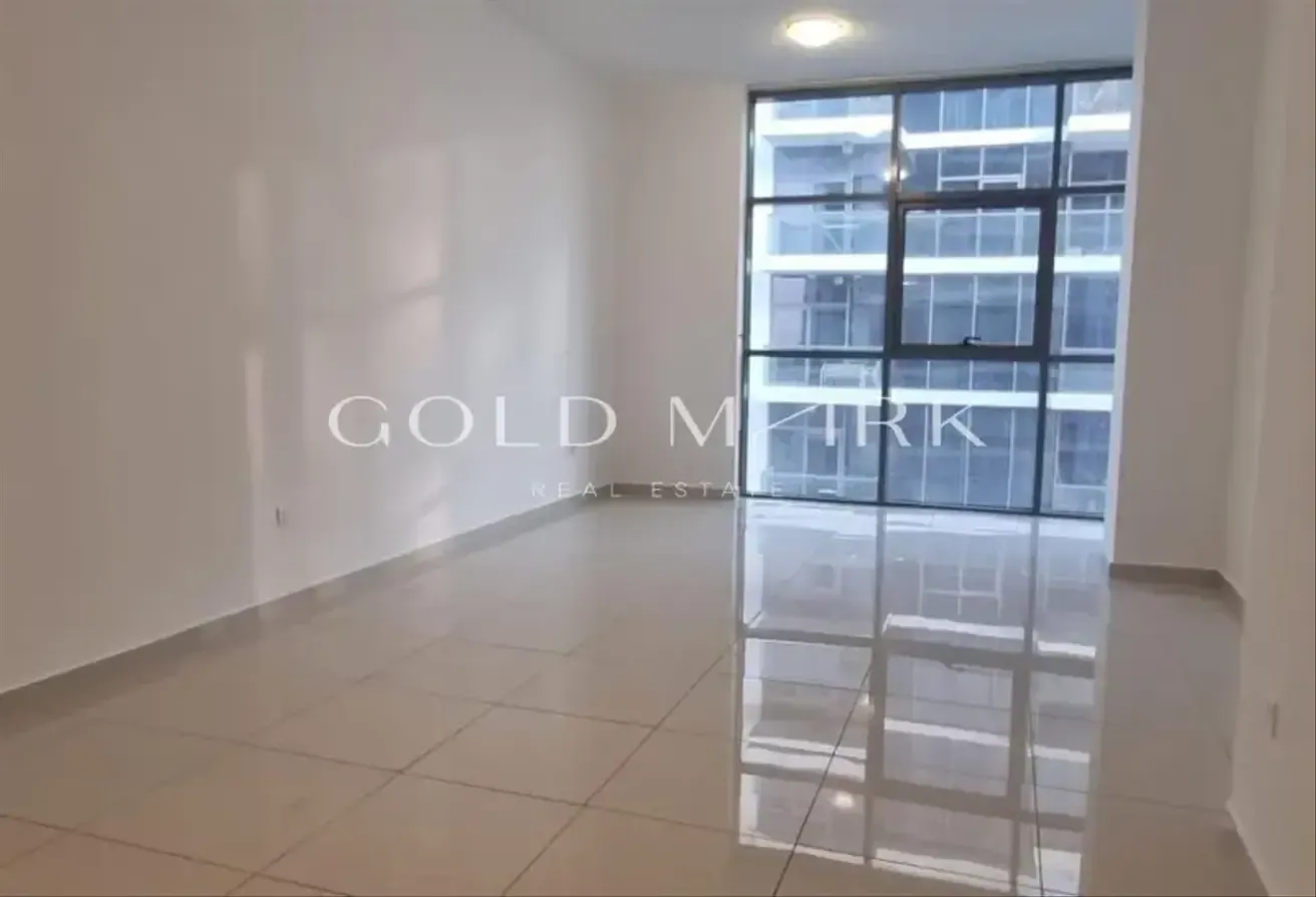 Golf Panorama B | Spacious 1 BR | Available Sept 1