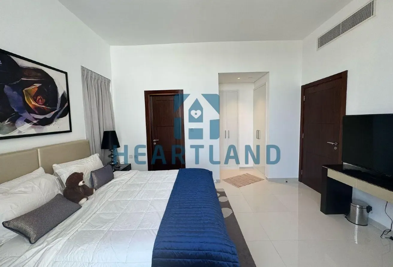 12 Cheques | 1 BHK Fully Furnished Golf Promenade