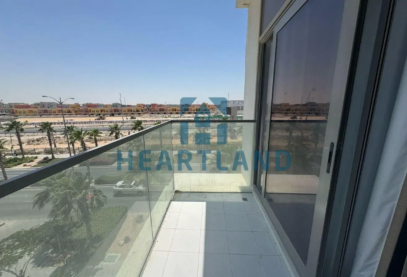 12 Cheques | 1 BHK Fully Furnished Golf Promenade