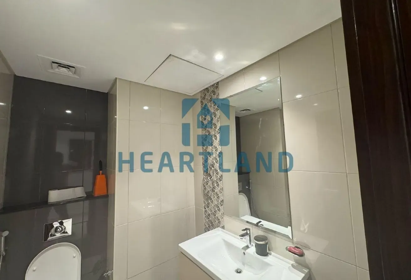 12 Cheques | 1 BHK Fully Furnished Golf Promenade
