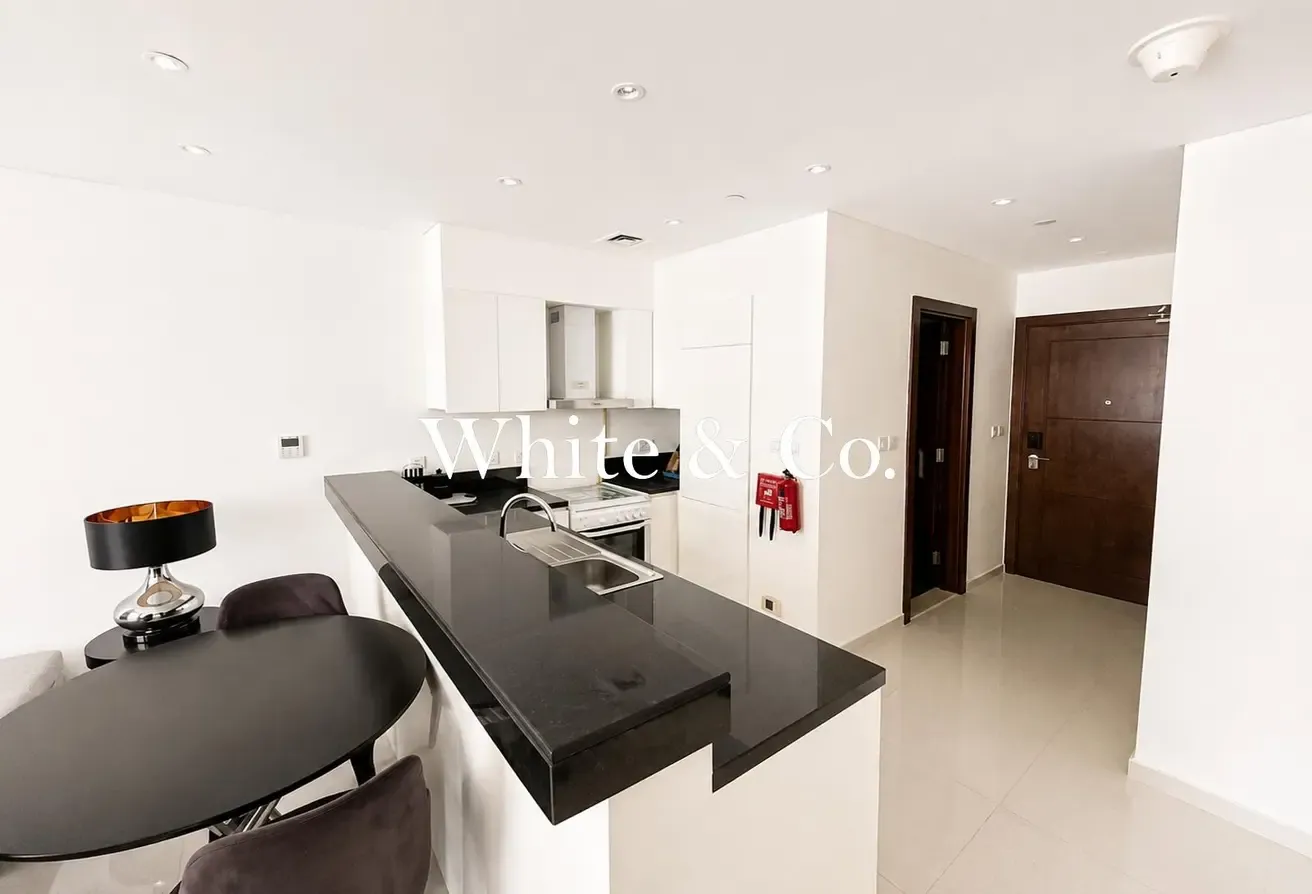 Fully Furnished | Golf View | Vacant Now