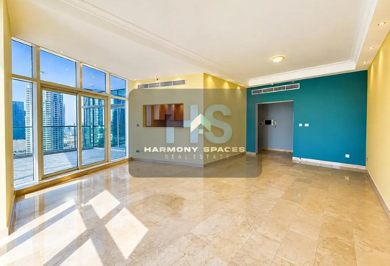 Luxury & Fully upgraded 3BR+ Study | Huge Balcony