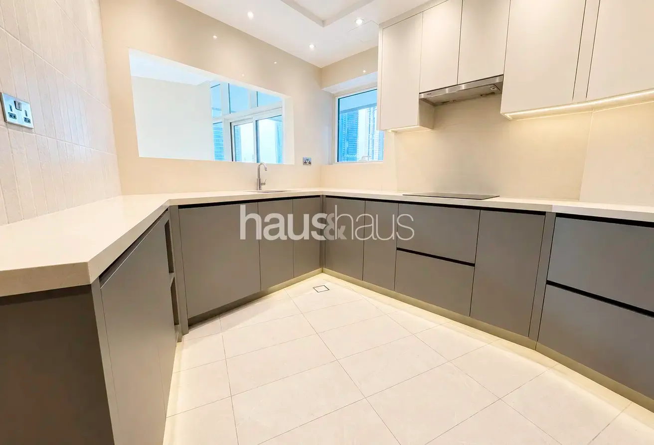 Full Marina Views | Unfurnished | Upgraded