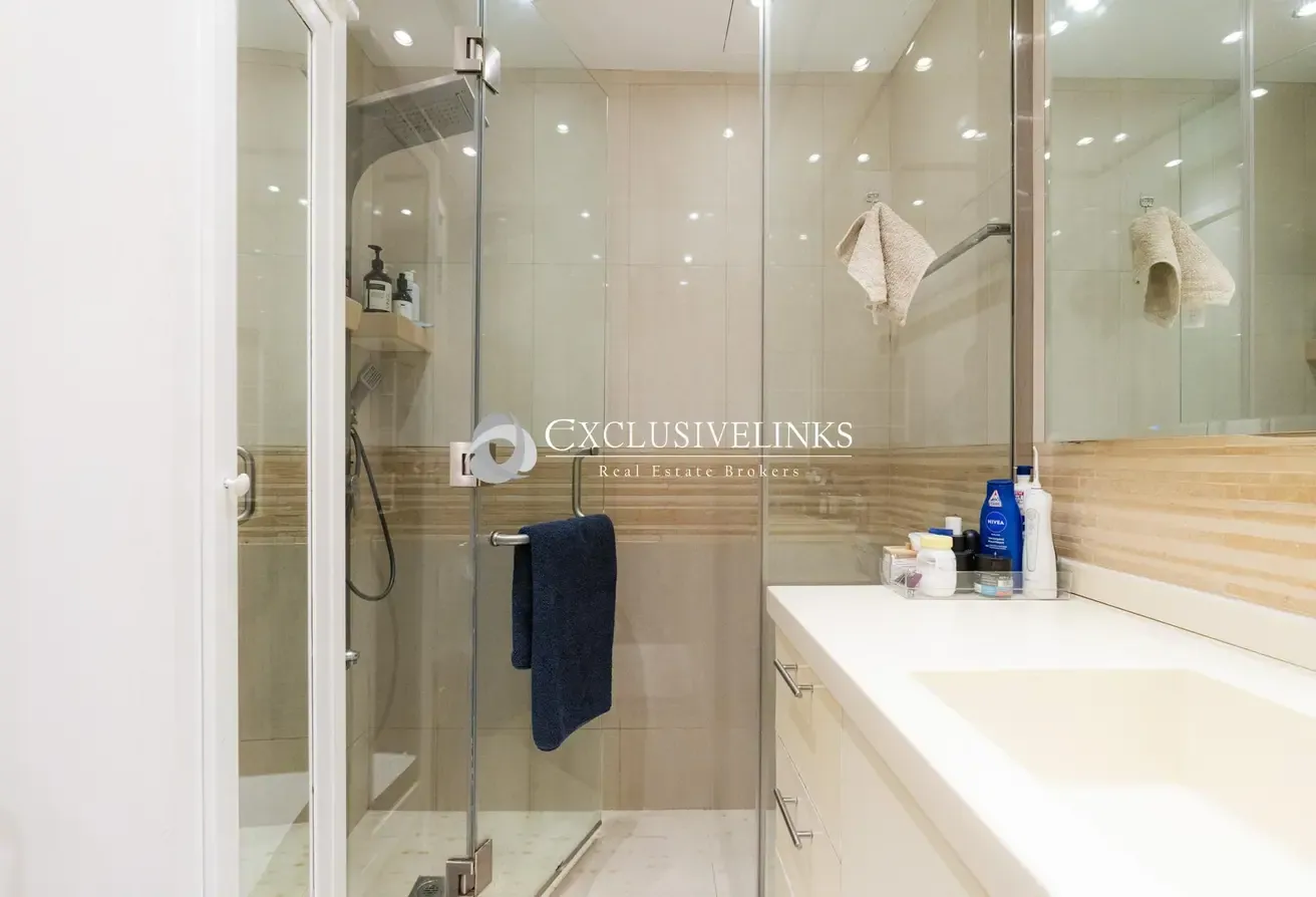 Furnished | Amazing Views | 2 Parking | VACANT