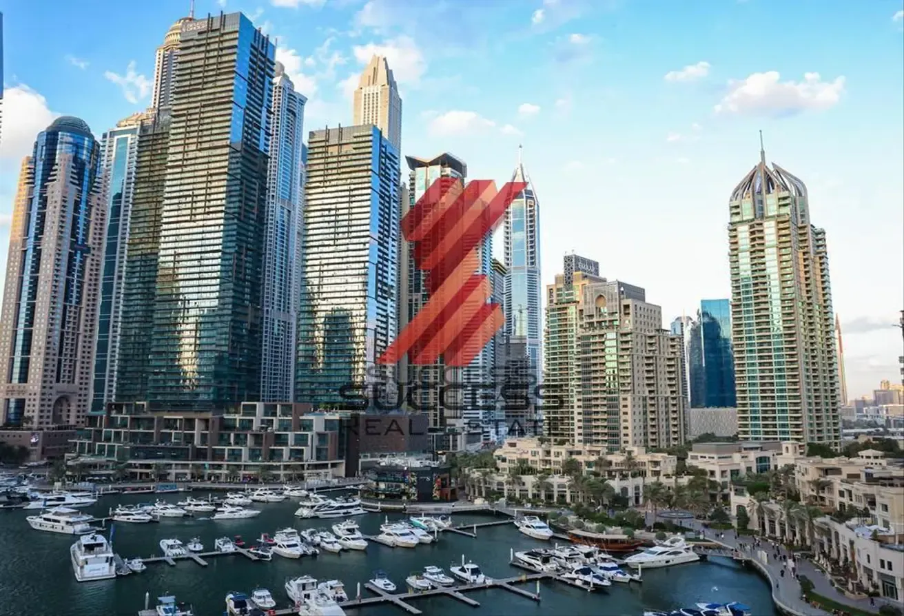 Luxury Upgraded 3 Bedroom | Huge Layout