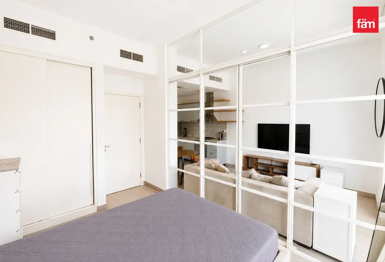 Fully Furnished | 1 Cheque | Ready to Move