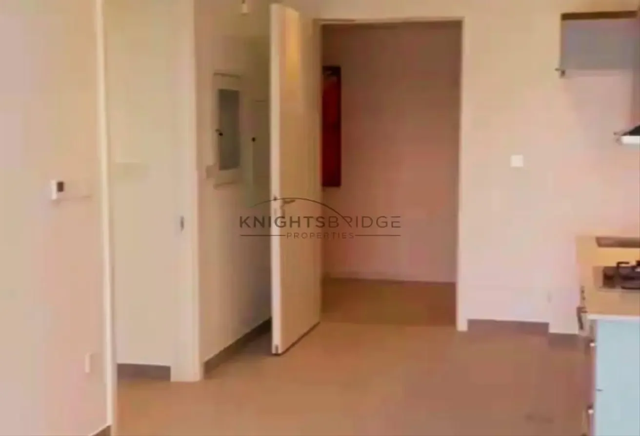 Stylish 1BR Apartment | Golfville | Prime Location