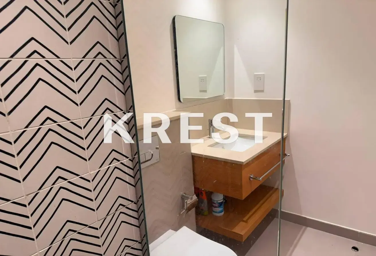 Modern 1 Bedroom Apartment | Golfville