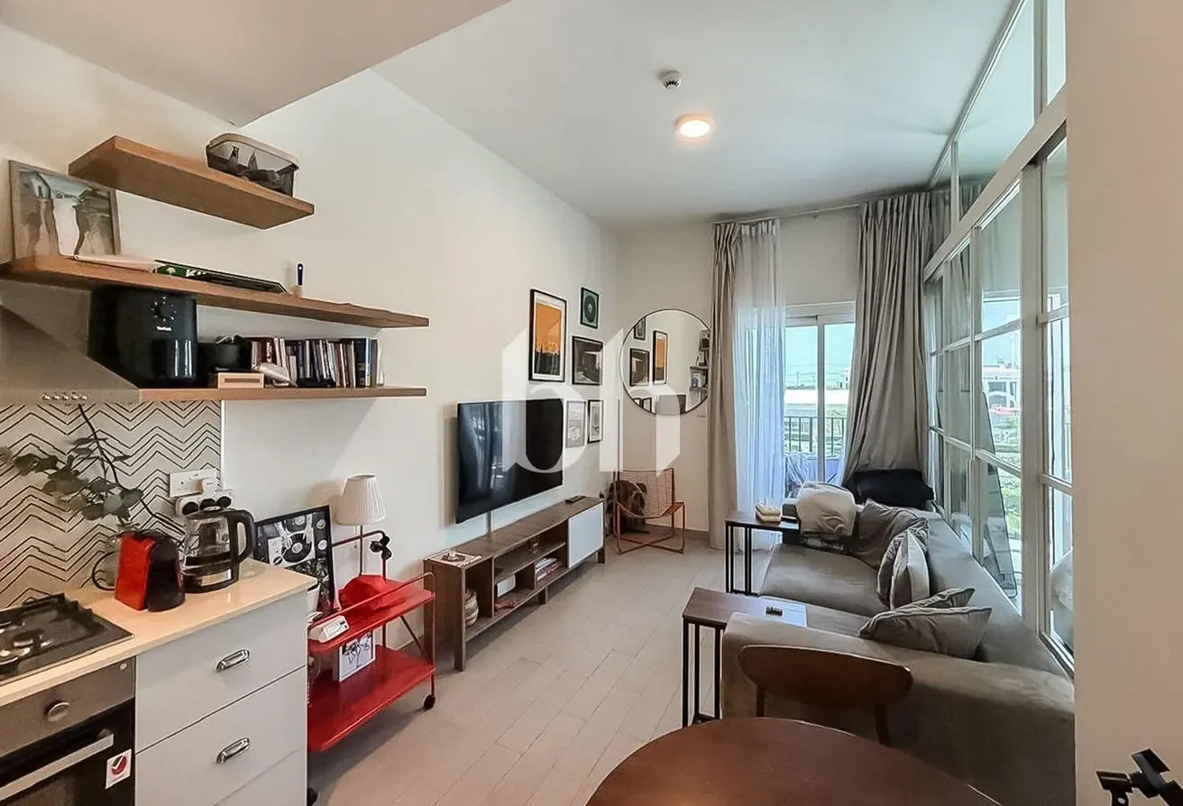 Modern | Stylish | Balcony | Amazing Amenities