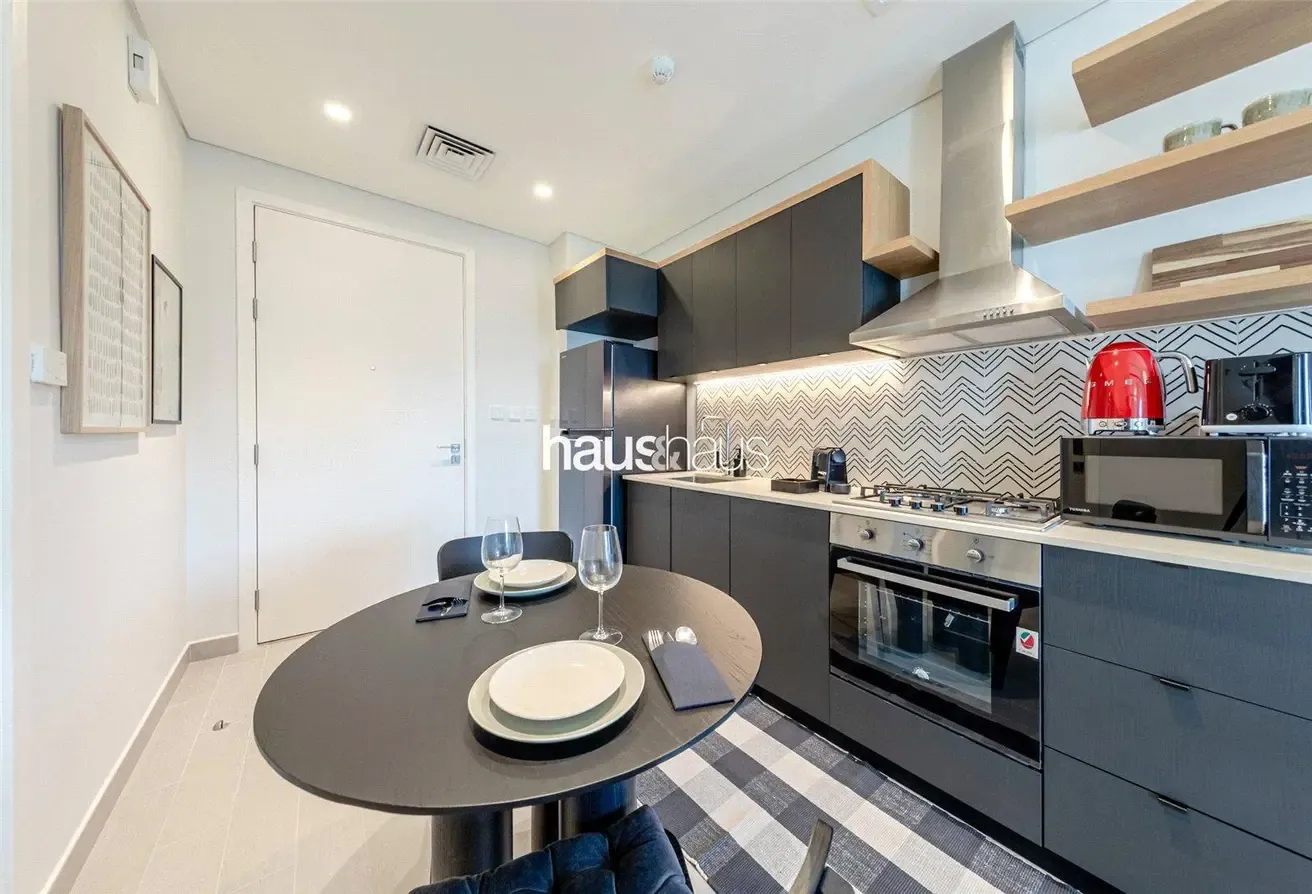 Great Amenities | Fully Furnished | High Floor