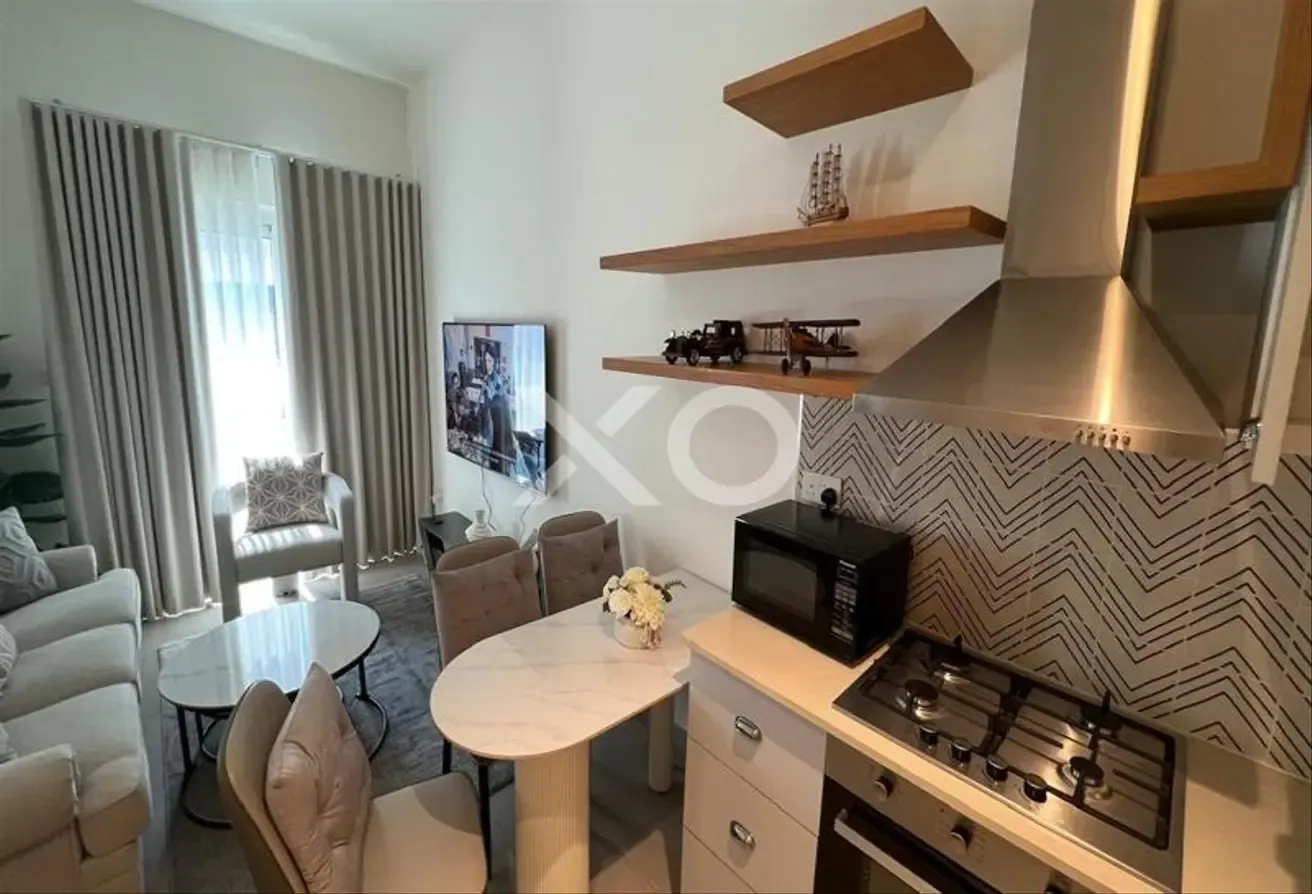 Fully Furnished | Low Floor | Vacant April