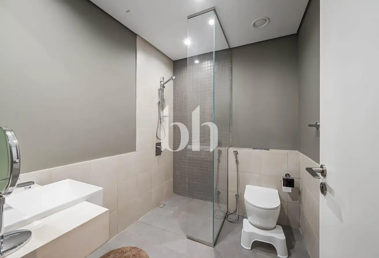 Furnished | Landmark View | Mid Floor | Plus Maids