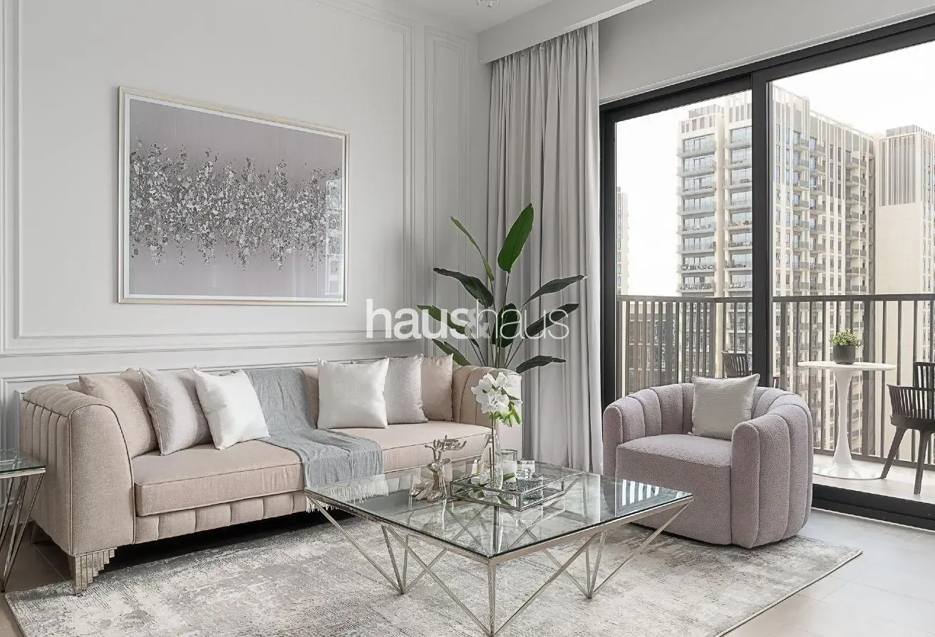 Beautiful Skyline | Community View | Deluxe Suite