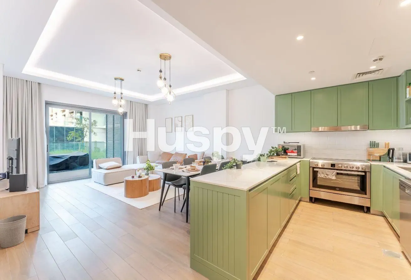 Furnished | Large Layout | Direct Park Access