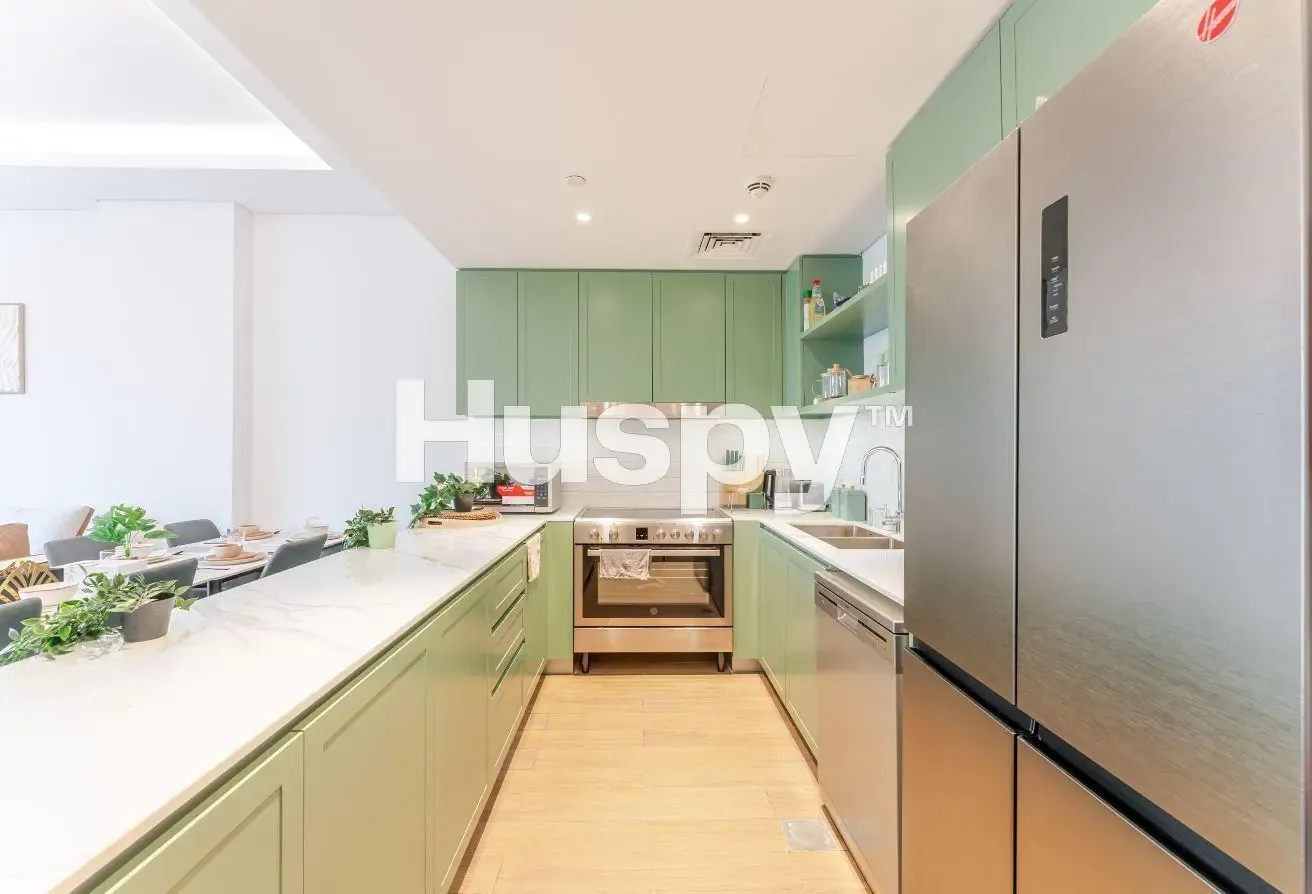 Furnished | Large Layout | Direct Park Access