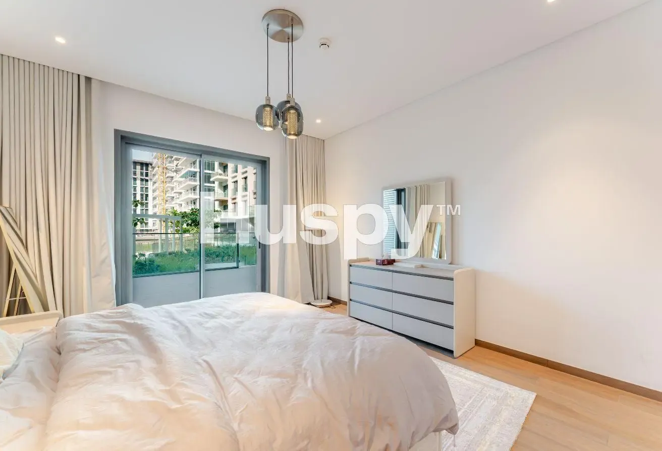 Furnished | Large Layout | Direct Park Access