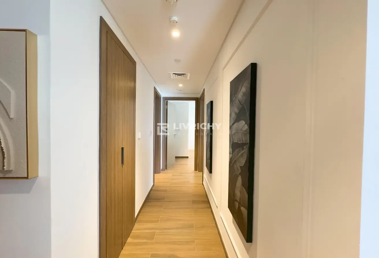 FULLY FURNISHED | CITY WALK EXPERT | VACANT