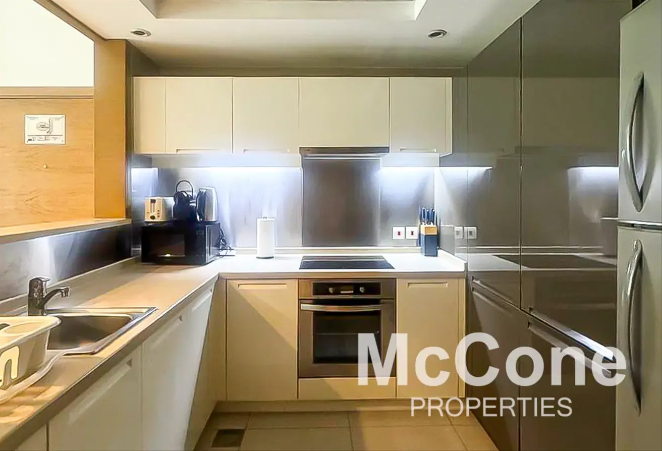 REDUCED | Plus Study & Large Terrace | Heart of DT