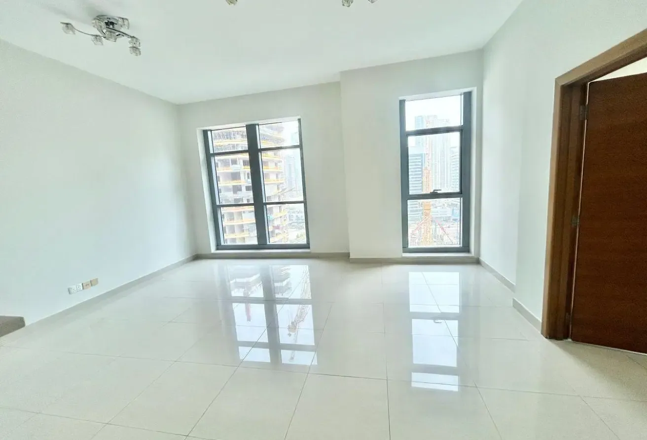 Spacious 1 Bedroom + Study | Chiller Free