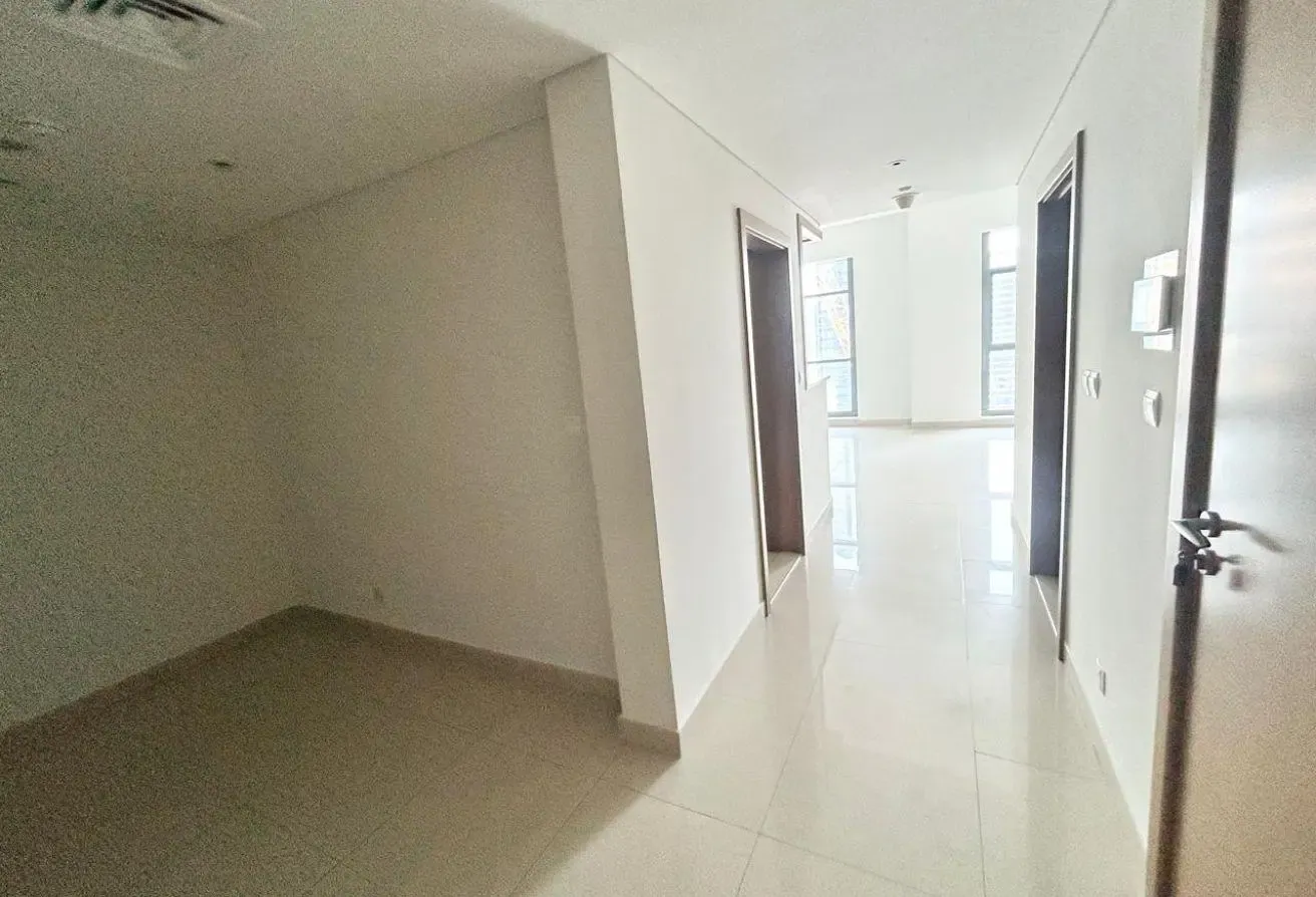 Spacious 1 Bedroom + Study | Chiller Free