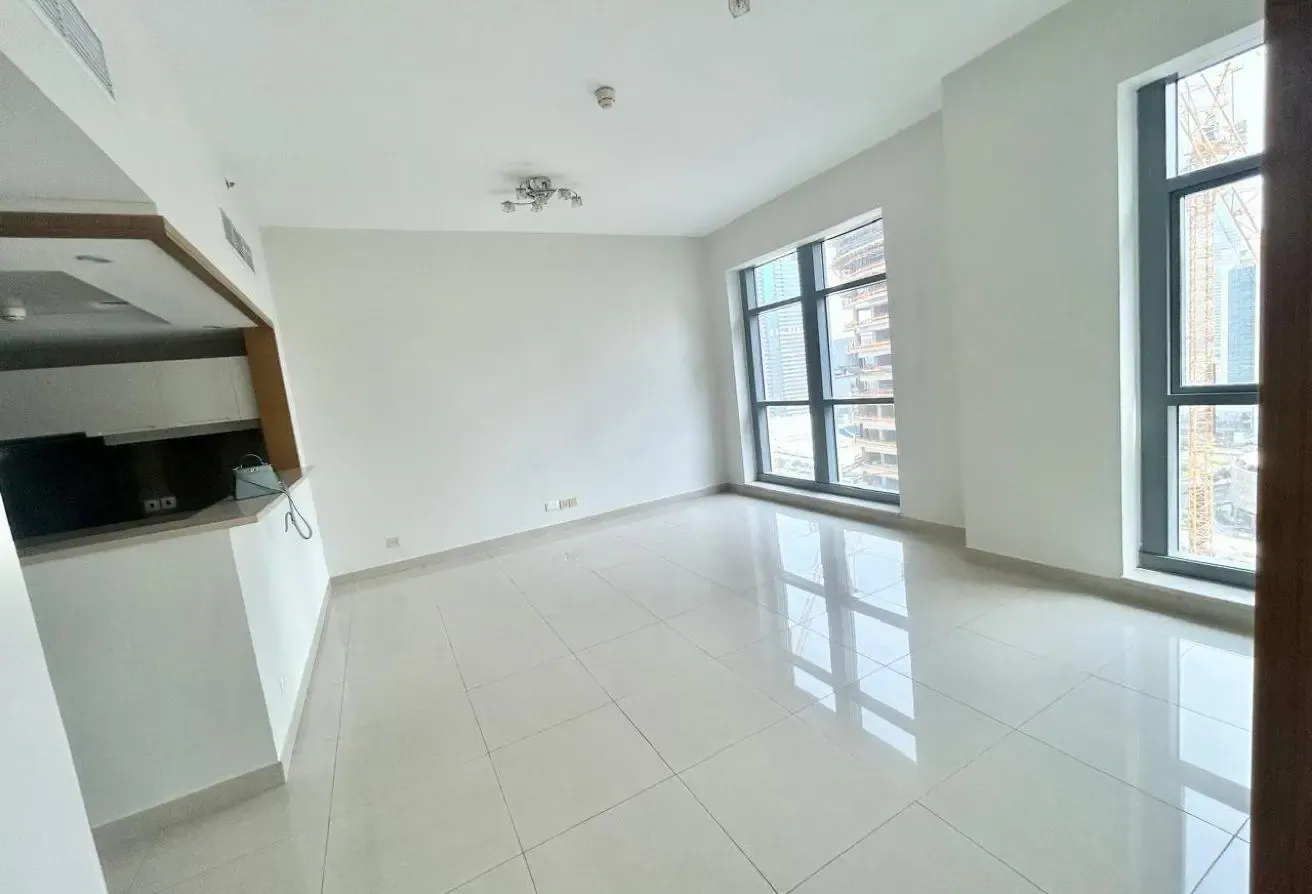 Spacious 1 Bedroom + Study | Chiller Free