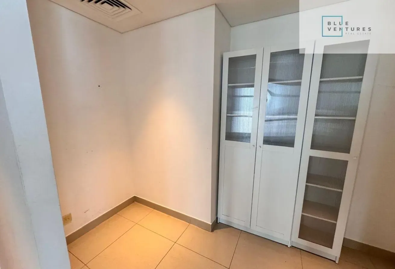 Boulevard View | Corner Unit | Bright Layout