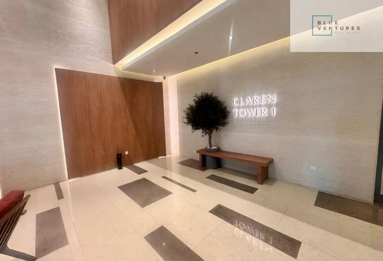 Boulevard View | Corner Unit | Bright Layout