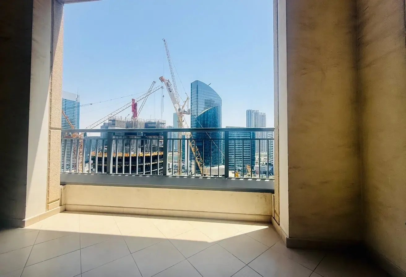 1BR + Storage Room, Walking Distance to Dubai Mall