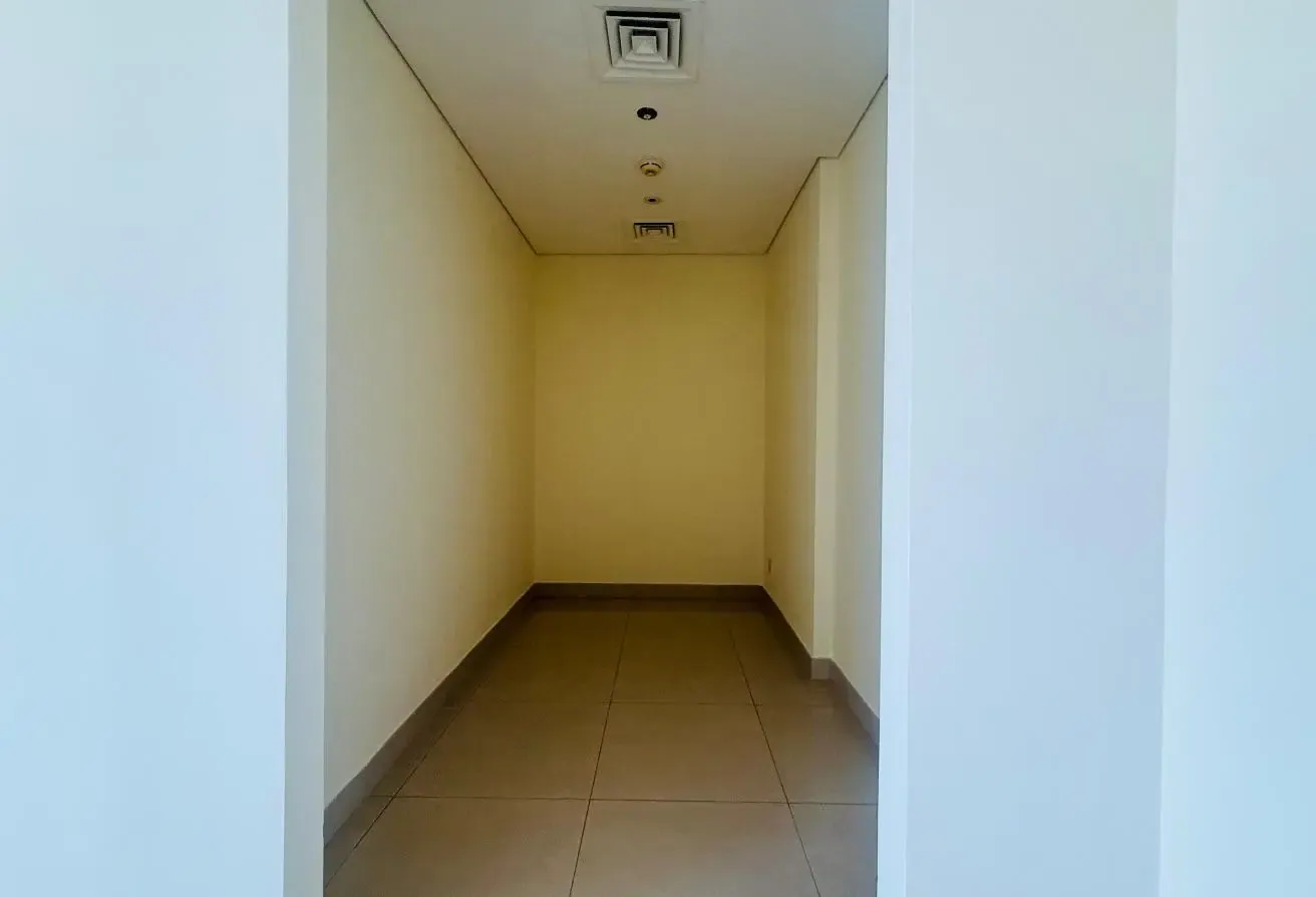 1BR + Storage Room, Walking Distance to Dubai Mall