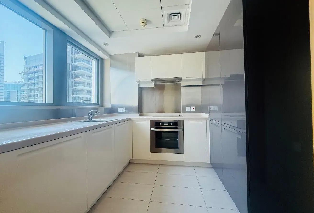 1BR + Storage Room, Walking Distance to Dubai Mall