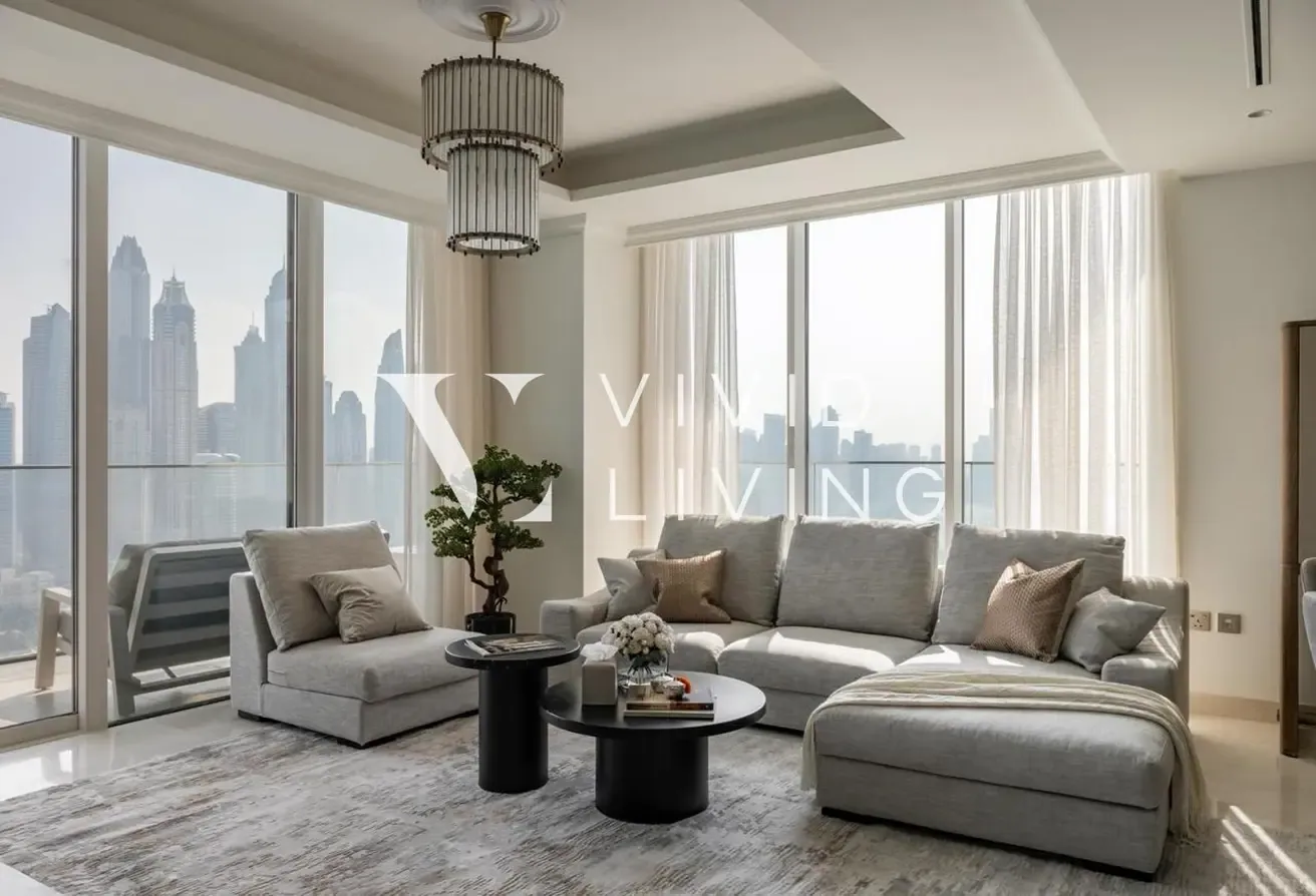 Full Marina Skyline Views | Furnished | Rare Unit