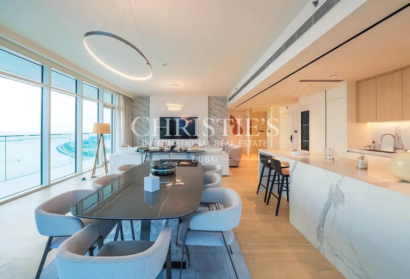 Rule the Skyline: Ultra-Luxury Half-Flr Penthouse