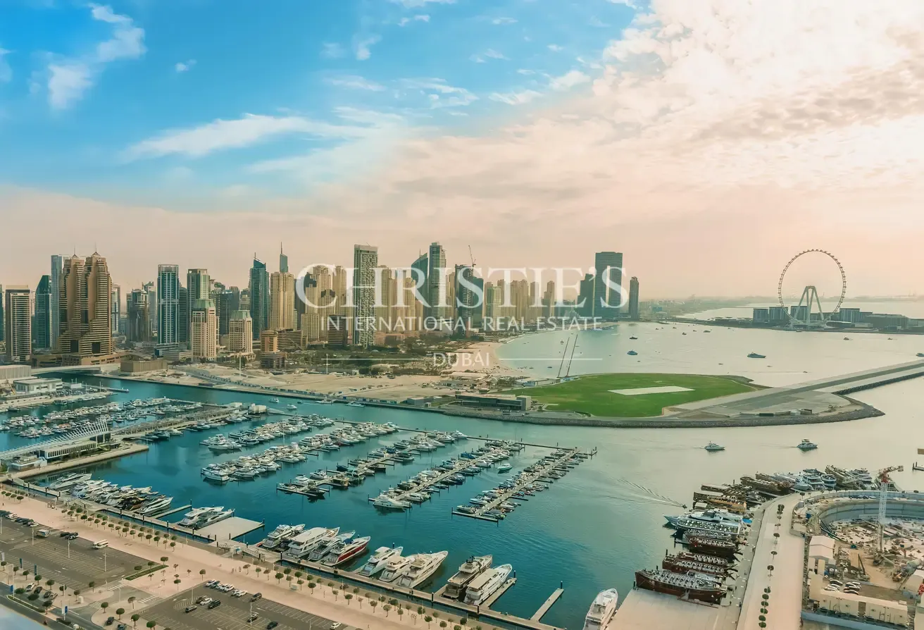 Rule the Skyline: Ultra-Luxury Half-Flr Penthouse